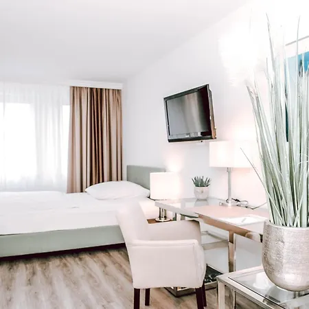 Concorde Hotel 4*